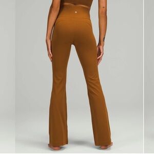 Lululemon Groove Super-High-Rise Flared Pant